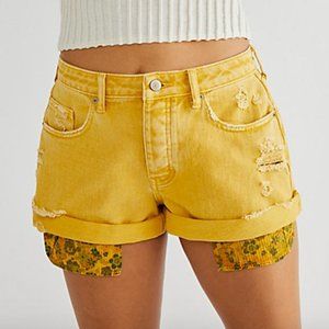 NWT! Free People CRVY Anytime Anywhere Denim Shorts in Sultana